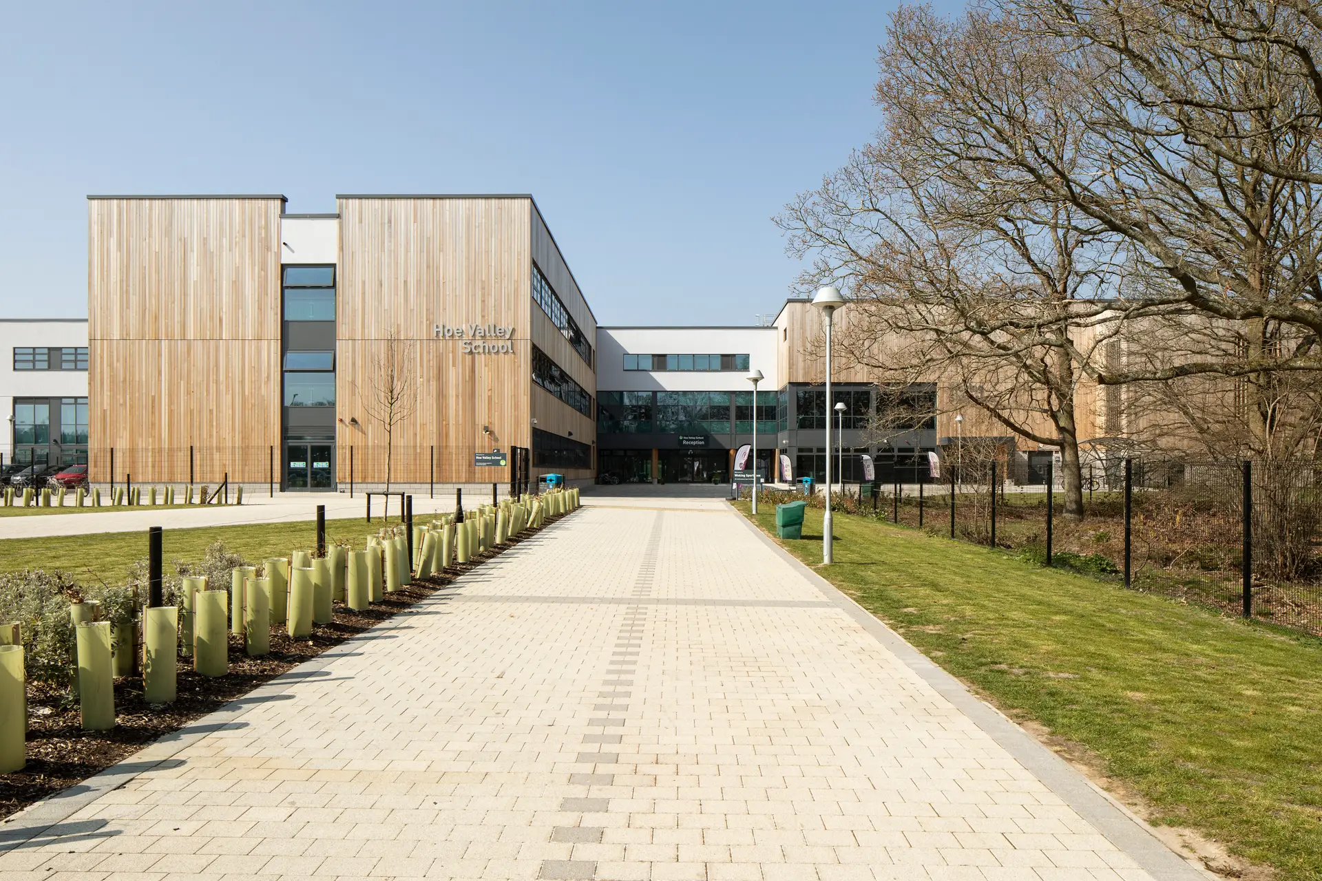 Hoe Valley School